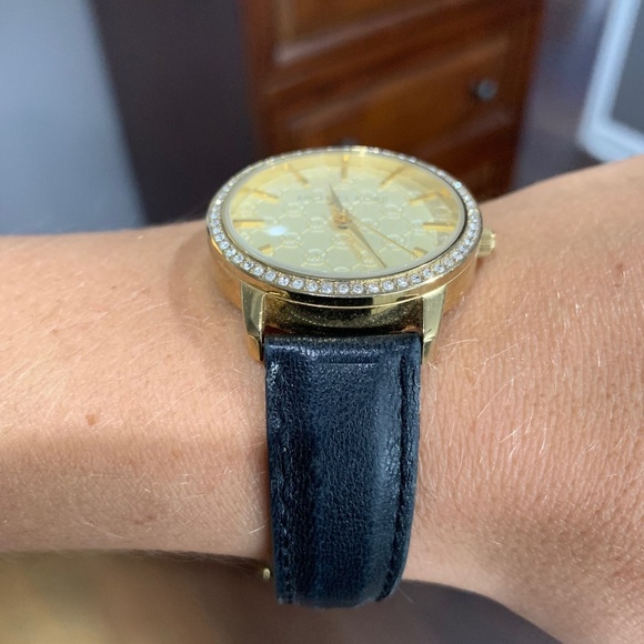 Michael Kors Watch - Picture 2 of 3